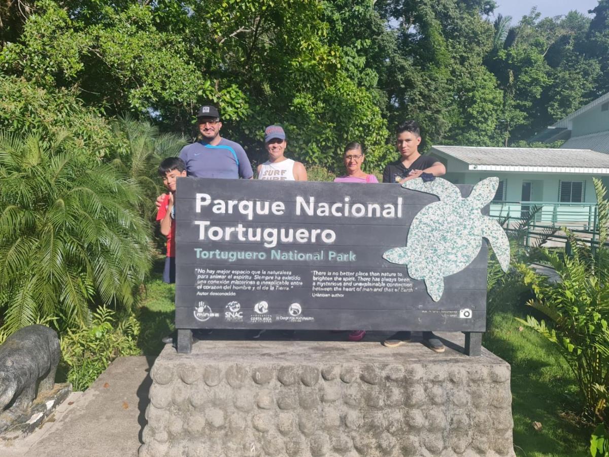 Cabinas El Muellecito Tortuguero Zewnętrze zdjęcie