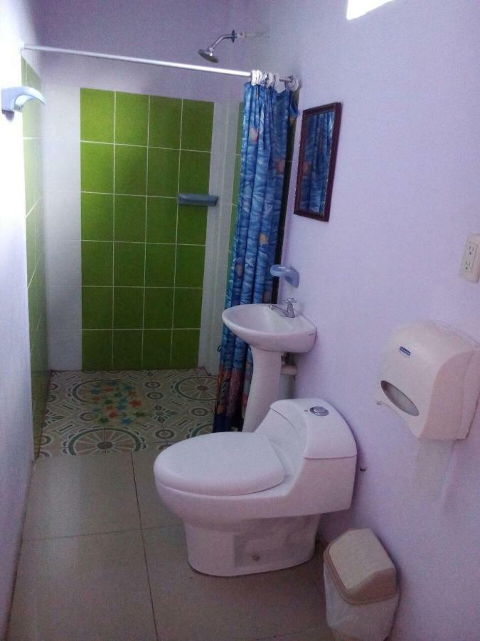 Cabinas El Muellecito Tortuguero Zewnętrze zdjęcie